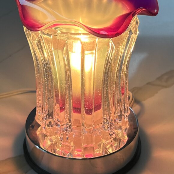 Glass Plug In Essential Oils Diffuser/Light - Picture 7 of 8